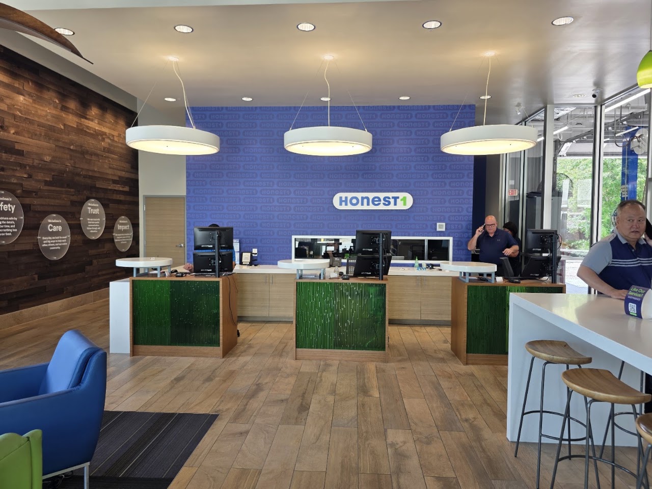 Honest-1 Auto Care South Tampa exterior storefront on Gandy Blvd
